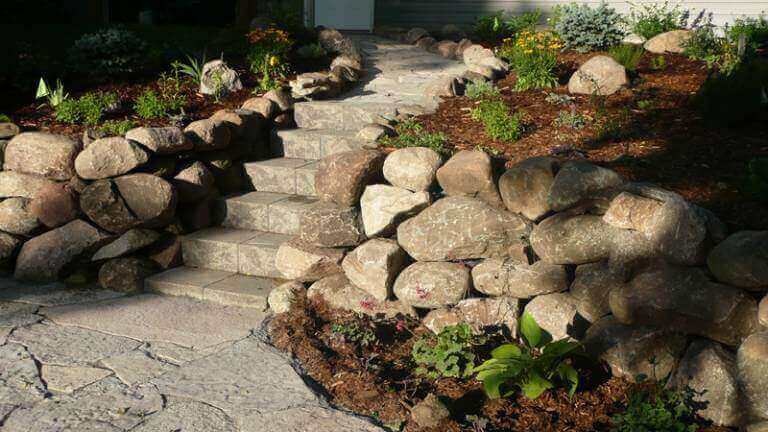Retaining wall and stairs