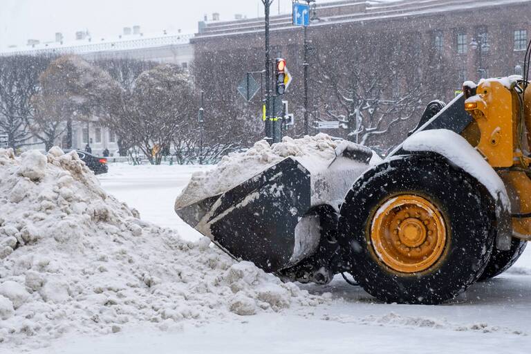 Bulldozer Clearing Snow In A City Street 2026 01 07 00 12 13 Utc